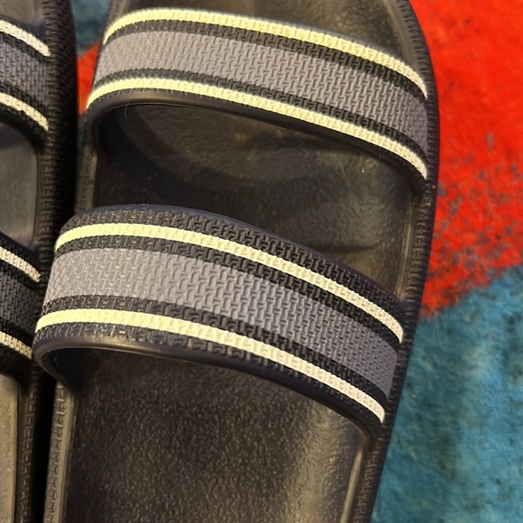 EUC Pink sandals - Picture 2 of 4